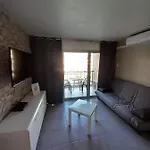 Daire Les Pieds Dans L'eau