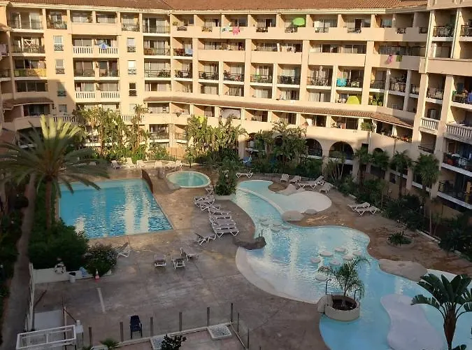 Les Pieds Dans L'eau *