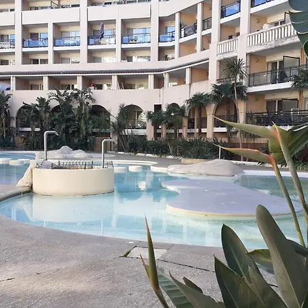 Les Pieds Dans L'eau Apartment